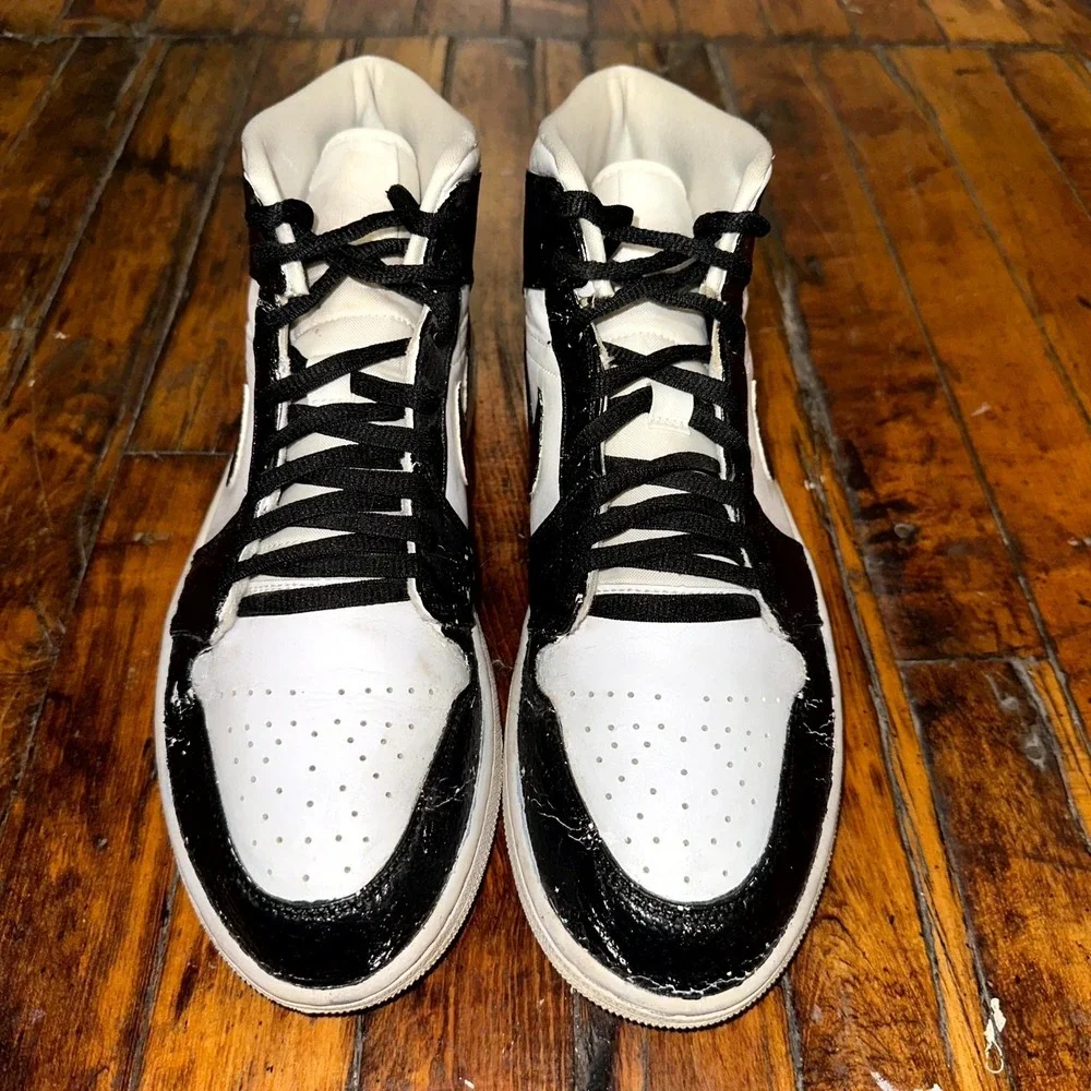 Nike Air Jordan 1 Mid SE Sneakers Men's Size 10 Black White Comfort Lace Up